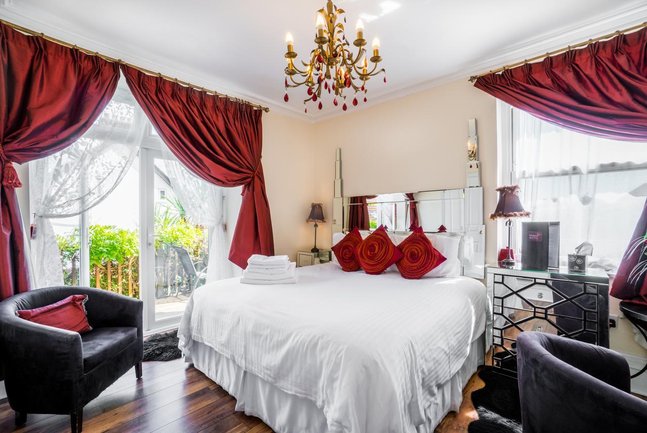 Westwood Guest House ไลม์รีจิส ภายนอก รูปภาพ